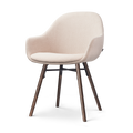 Nena-Mae eetkamerstoel beige - walnoot houten onderstel